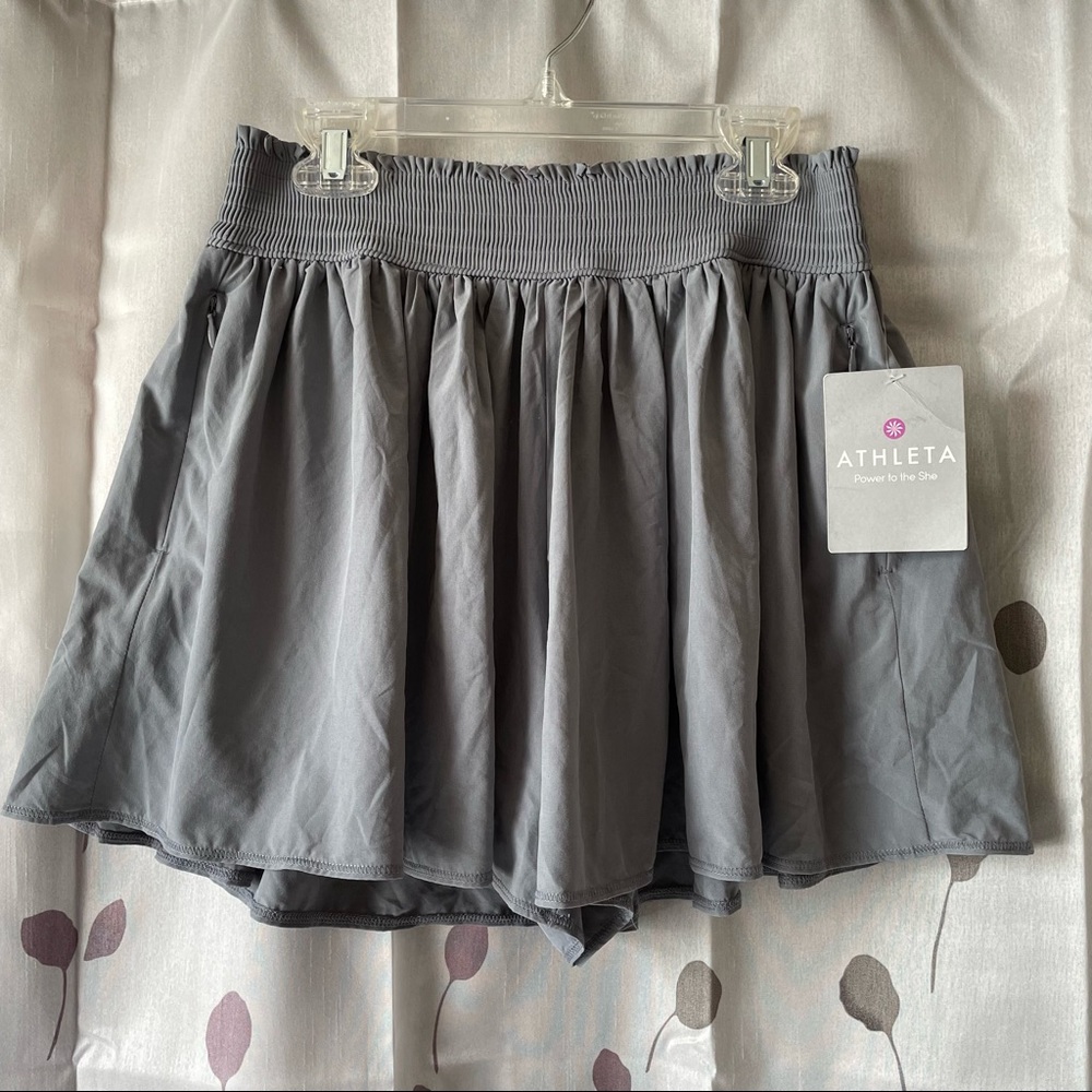 Athleta “Sneaky Short” XS